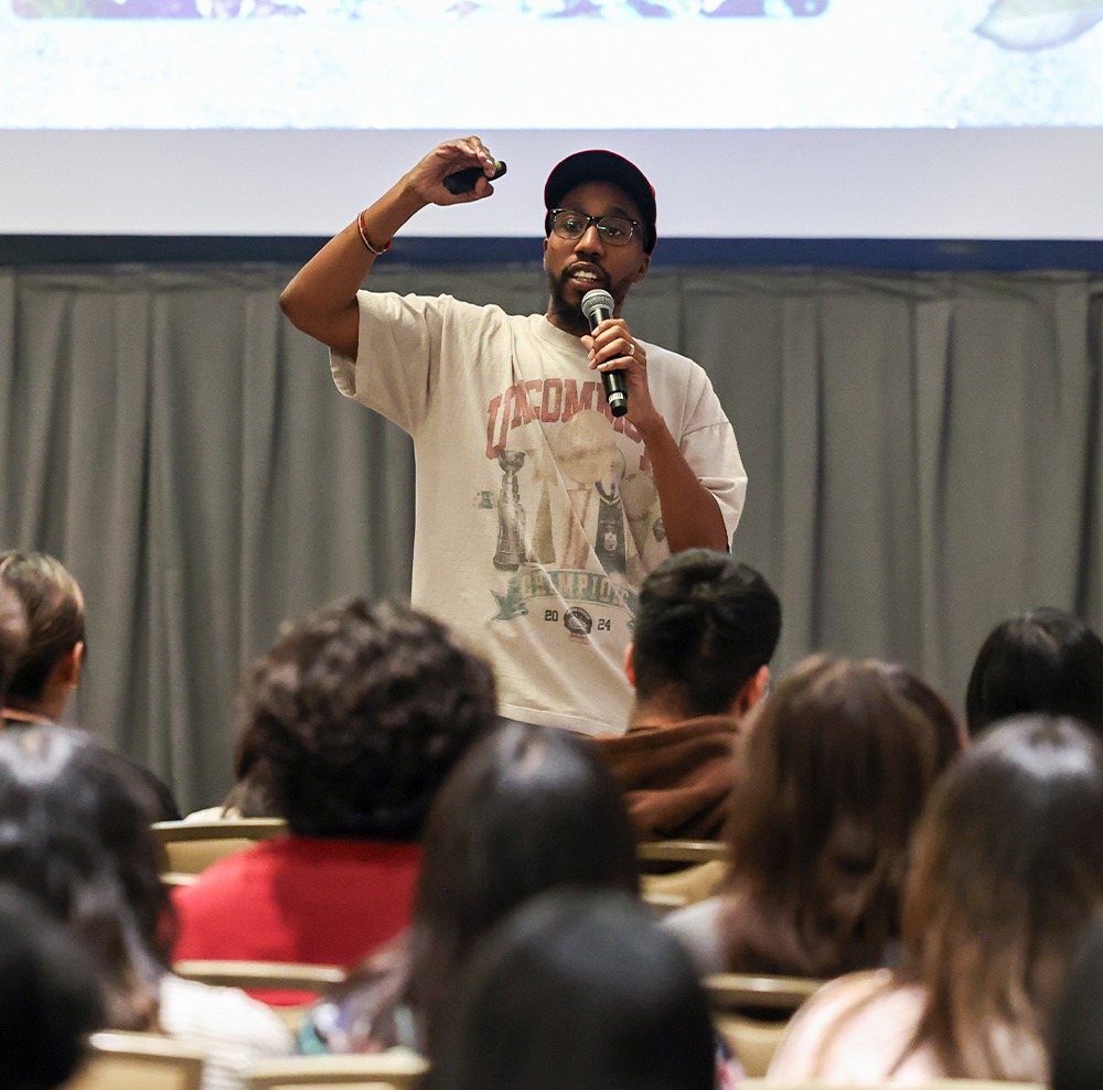 Speaking Services by Sam Brown | Speaker, Author, Philanthropist, and Consultant
